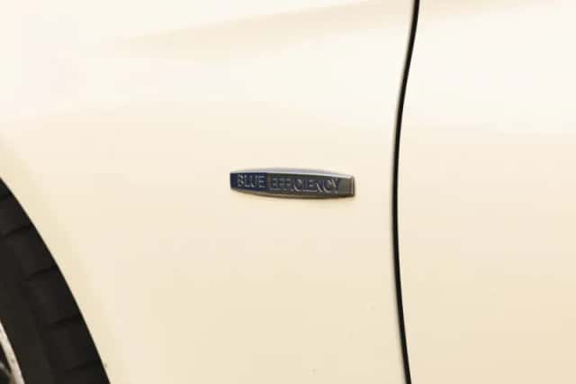 Mercedes-Benz E-Klasse (2011) thumbnail 6