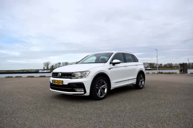 Volkswagen Tiguan (2017) thumbnail 1