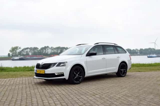 Škoda Octavia (2020) thumbnail 1