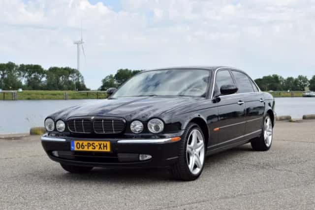 Jaguar XJ (2004) thumbnail 2