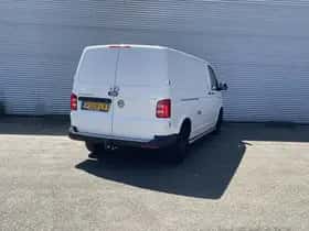 Volkswagen Transporter (2018) thumbnail 3
