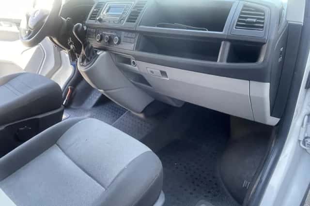Volkswagen Transporter (2018) thumbnail 7