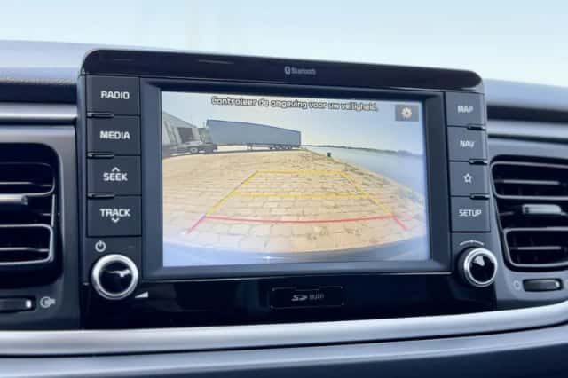 Kia Rio (2018) thumbnail 20