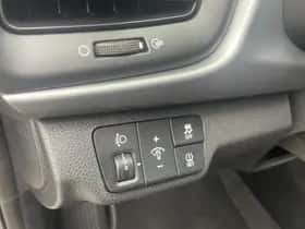 Kia Rio (2018) thumbnail 21
