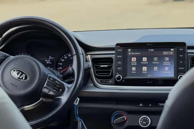 Kia Rio (2018) thumbnail 26