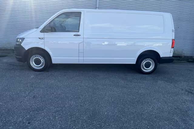 Volkswagen Transporter (2016) thumbnail 5