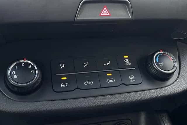Kia Sportage (2014) thumbnail 20