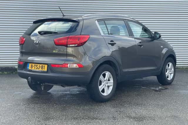 Kia Sportage (2014) thumbnail 3