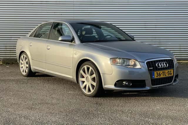 Audi A4 (2006) thumbnail 2