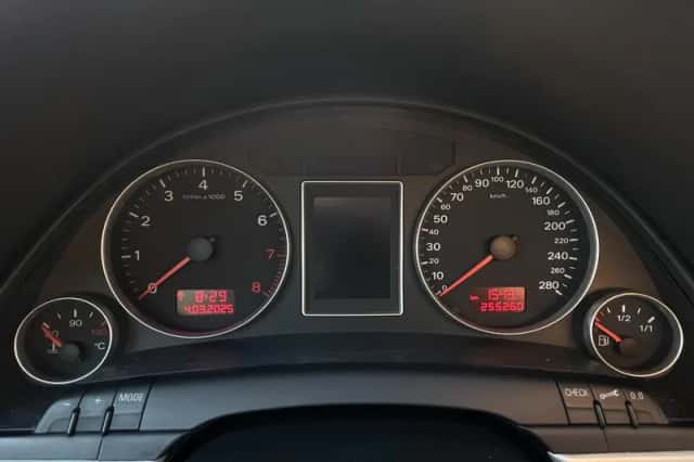 Audi A4 (2006) thumbnail 11