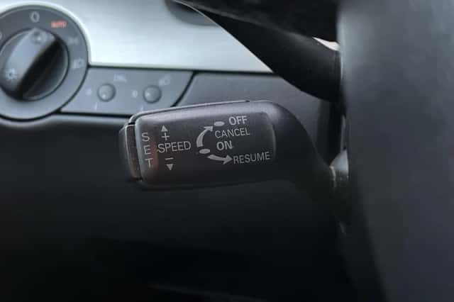 Audi A4 (2006) thumbnail 17