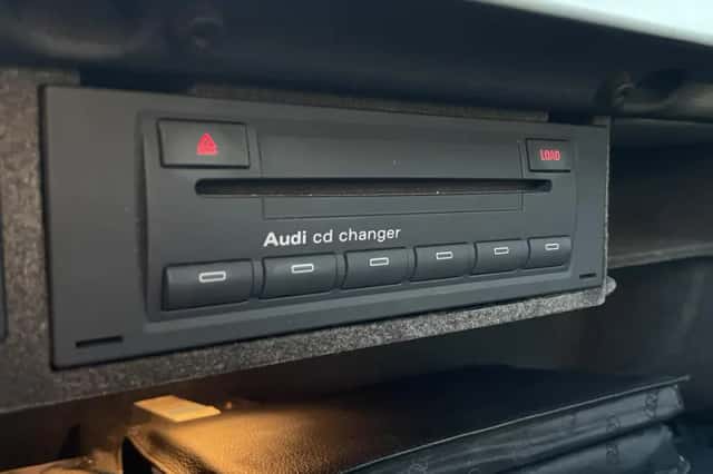 Audi A4 (2006) thumbnail 34