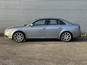 Audi A4 (2006) thumbnail 5