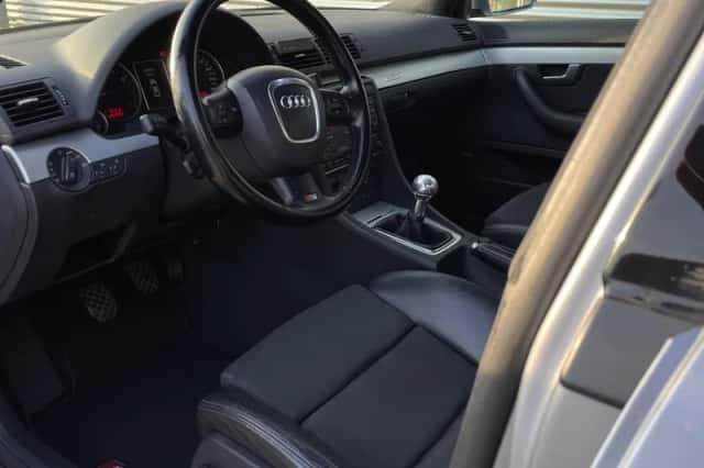 Audi A4 (2006) thumbnail 7