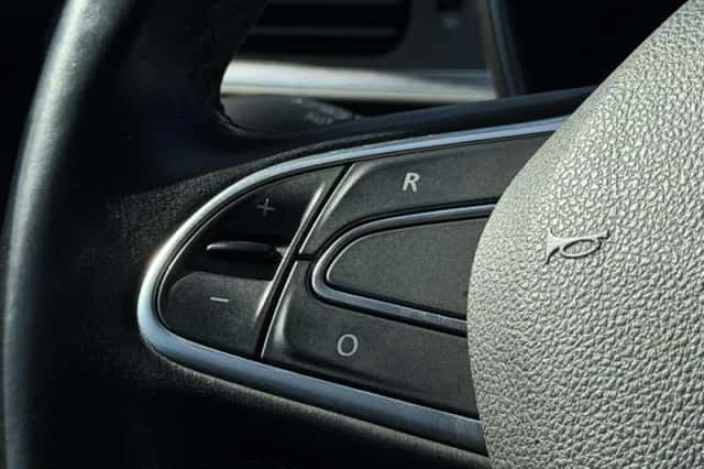 Renault Kadjar (2015) thumbnail 16