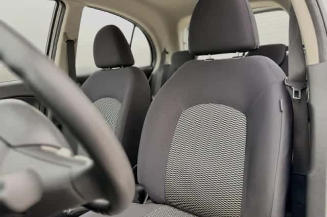 Nissan Micra (2015) thumbnail 11