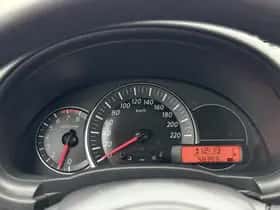 Nissan Micra (2015) thumbnail 14