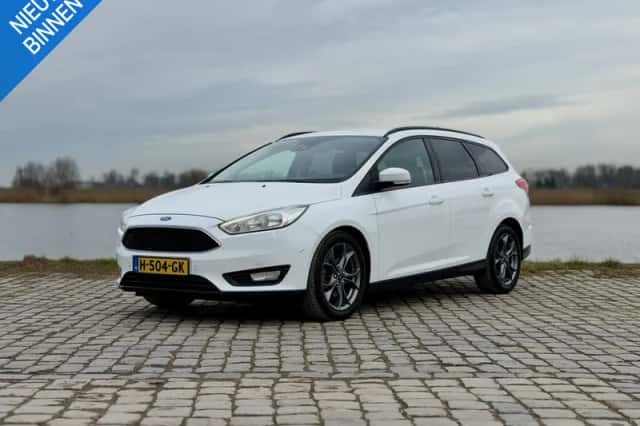 Ford Focus (2017) thumbnail 1