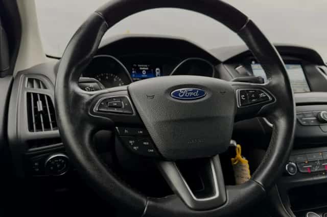 Ford Focus (2017) thumbnail 16