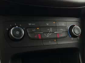Ford Focus (2017) thumbnail 25