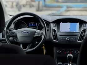 Ford Focus (2017) thumbnail 32