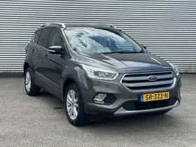 Ford Kuga (2018) thumbnail 2