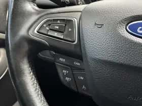 Ford Kuga (2018) thumbnail 14