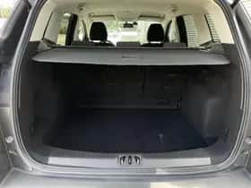 Ford Kuga (2018) thumbnail 28