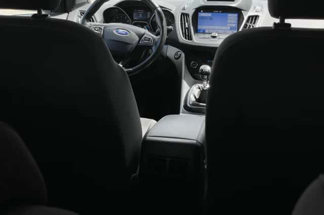 Ford Kuga (2018) thumbnail 31