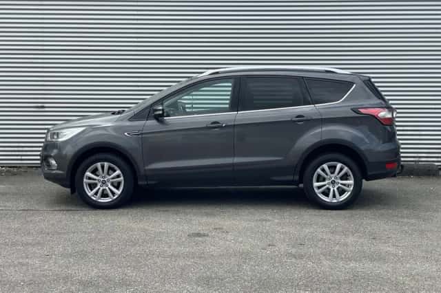 Ford Kuga (2018) thumbnail 6