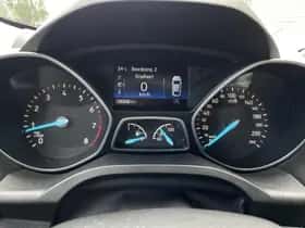 Ford Kuga (2018) thumbnail 7