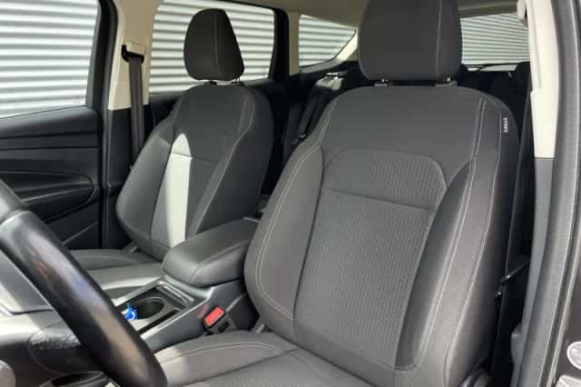 Ford Kuga (2018) thumbnail 8