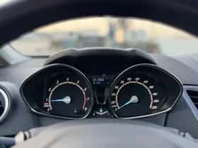 Ford Fiesta (2016) thumbnail 15