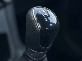 Ford Fiesta (2016) thumbnail 23