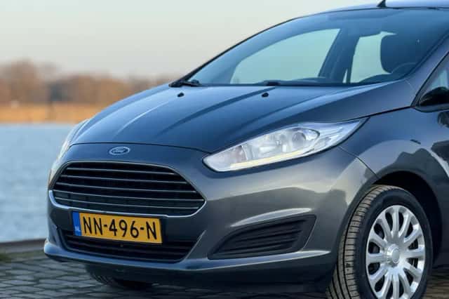 Ford Fiesta (2016) thumbnail 9