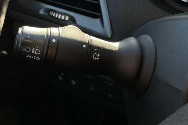 Renault Mégane (2012) thumbnail 16