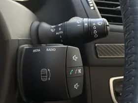 Renault Mégane (2012) thumbnail 17