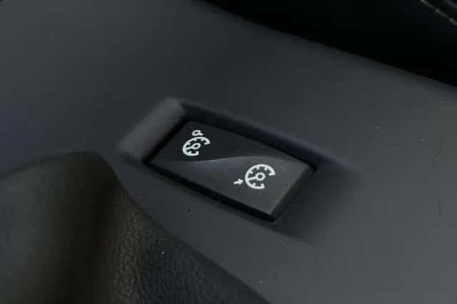 Renault Mégane (2012) thumbnail 25