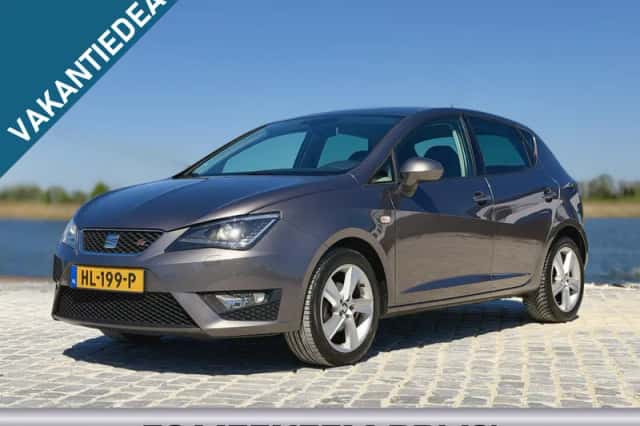SEAT Ibiza (2015) thumbnail 1