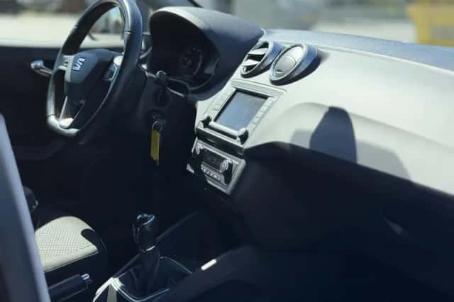 SEAT Ibiza (2015) thumbnail 12