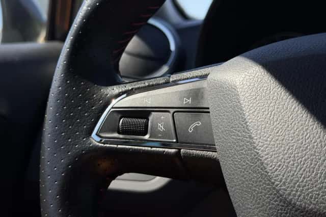 SEAT Ibiza (2015) thumbnail 16
