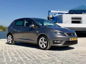 SEAT Ibiza (2015) thumbnail 3