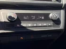 SEAT Ibiza (2015) thumbnail 21