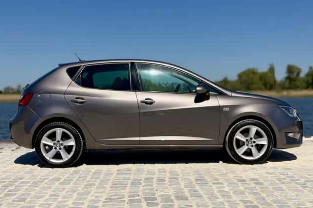 SEAT Ibiza (2015) thumbnail 7
