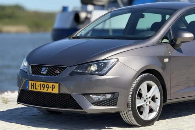 SEAT Ibiza (2015) thumbnail 8