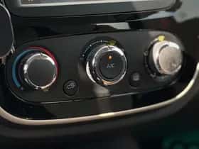 Renault Captur (2019) thumbnail 21