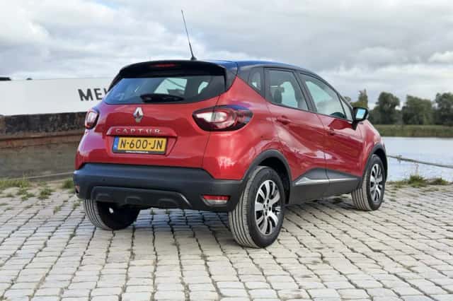Renault Captur (2019) thumbnail 4
