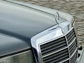 Mercedes-Benz 190-Serie (1991) thumbnail 2