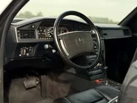 Mercedes-Benz 190-Serie (1991) thumbnail 14