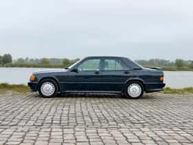 Mercedes-Benz 190-Serie (1991) thumbnail 8